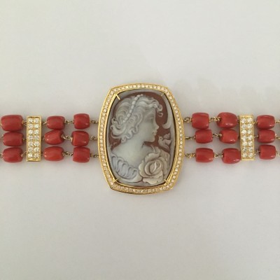 CU10B20Cameo20with20diamonds20and20italian20red20coral20barrel20straps.jpg